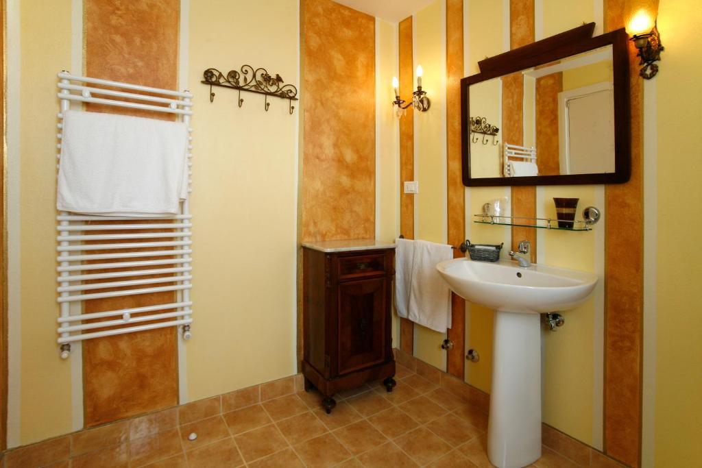 Villa Amelia Rooms Марина-ди-Пьетрасанта Номер фото