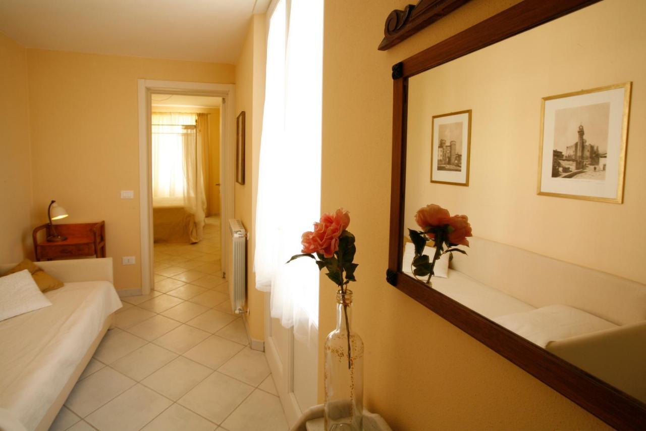 Villa Amelia Rooms Марина-ди-Пьетрасанта Экстерьер фото