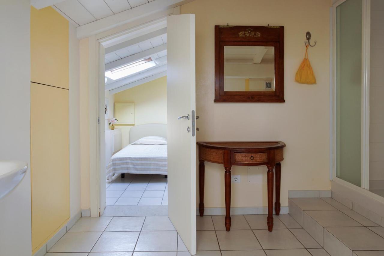 Villa Amelia Rooms Марина-ди-Пьетрасанта Экстерьер фото