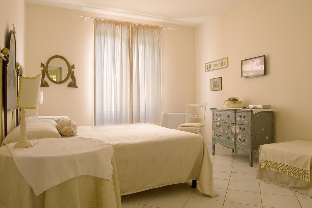 Villa Amelia Rooms Марина-ди-Пьетрасанта Экстерьер фото